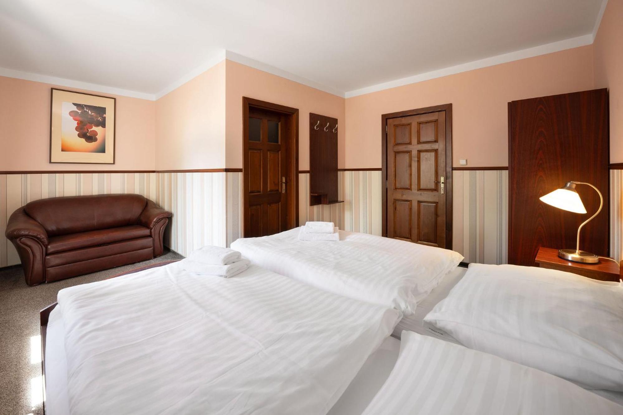Villa Daniela Úvaly Εξωτερικό φωτογραφία